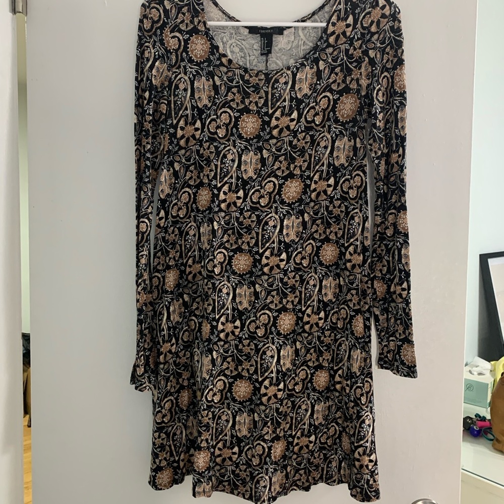 Forever 21- Long sleeve printed dress- Size S